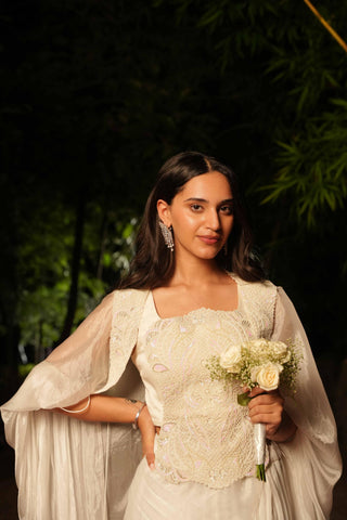 Ivory dil se zaraa cape set