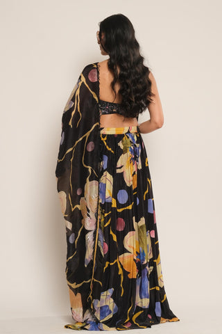 Skirt Set for Indian Wedding – Black Serigraph by Label Esha Amin