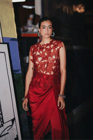 Red fahrenheit appliqué tie-up vest