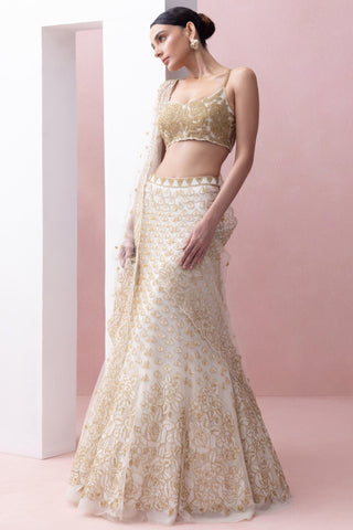 Ivory reverie-festive lehenga set
