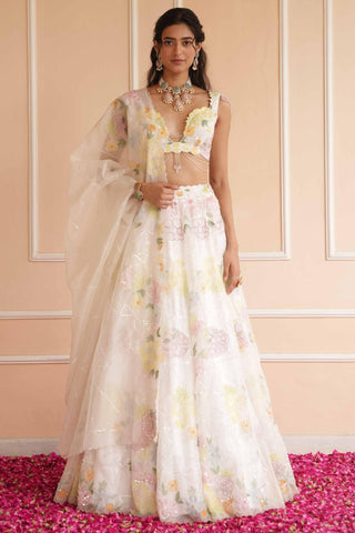 Ivory dil se avira lehenga