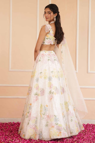 Ivory dil se avira lehenga