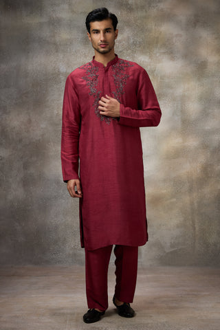 Maroon embellished kurta set