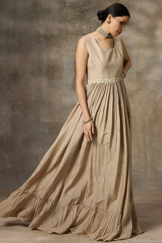 Ivory solid gown