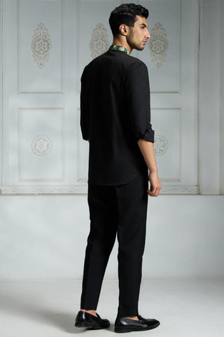 Black yoke printed shirt