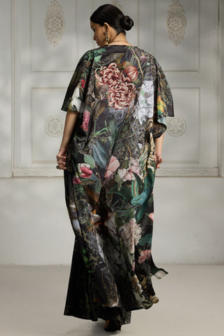 Black botanical cape set