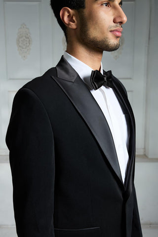 Black solid flap blazer