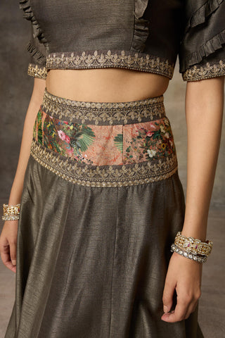 Gray solid top and skirt set