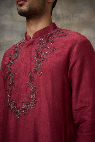 Maroon embellished kurta set