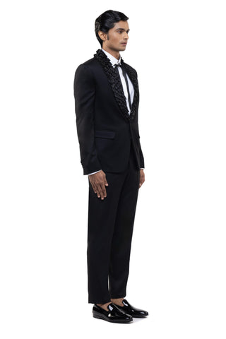 Black feather lapel embroidered tuxedo set