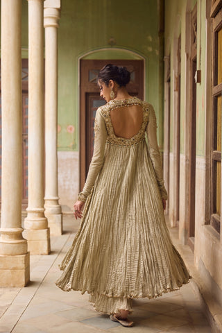 GUL01 Aayat Anarkali by Tamanna Punjabi Kapoor at Mrs. G