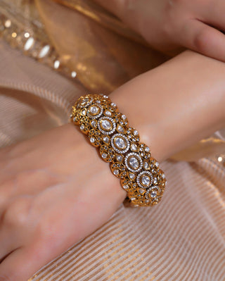 Kada for Indian Weddings – White Gaurangi by Amraani