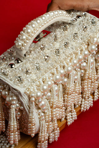 White gilt kasse bag