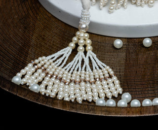 White gilt raindrops bag