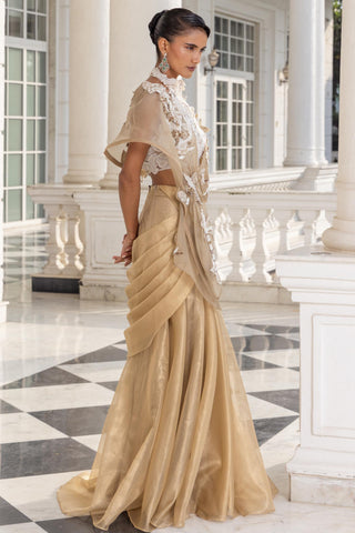 Lehenga set for Indian Wedding – Evelisse Peach by House of Armuse