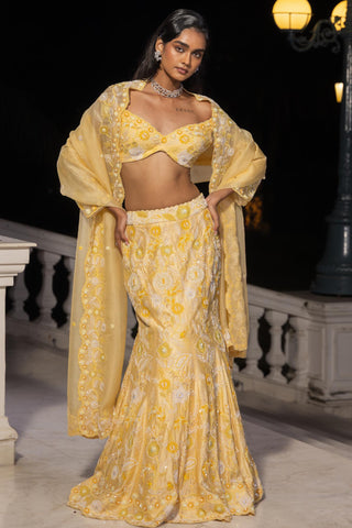 Fishcut lehenga set for Indian Wedding – Auryss Yellow by House of Armuse