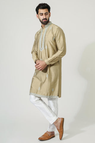 Gold kurta with aari embroidery