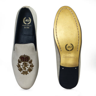 Beige the kingsman slip-ons
