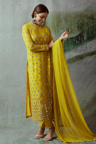 Kurta for Festive – Green Chamak by Vvani By Vani Vats