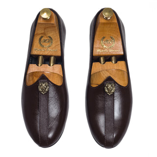Brown pasha signature lion buckle leather juttis