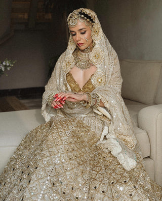 Lehenga Set Bridal Wear - Ivory Shahi Saaz Lehenga Set by Itrh