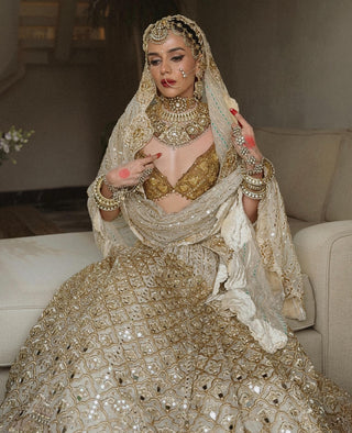 Lehenga Set Bridal Wear - Ivory Shahi Saaz Lehenga Set by Itrh