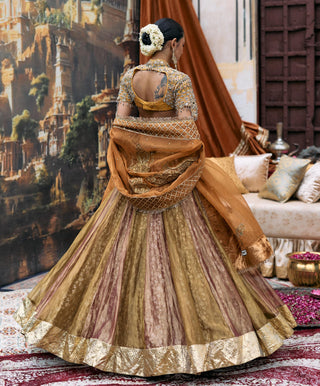 Lehenga with Corset Indian Wedding – Gold Pravarnika Ensemble by Itrh