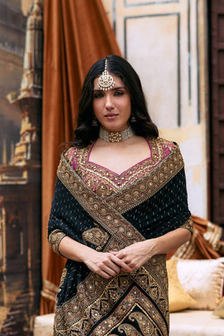 Saree Set For Wedding Ceremony – Black Jadau Chandini by Itrh