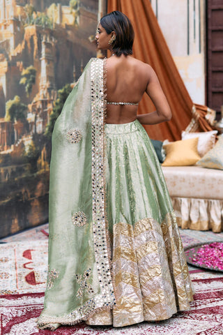Lehenga Set Indian Wedding - Green Kanak Ensemble by Itrh