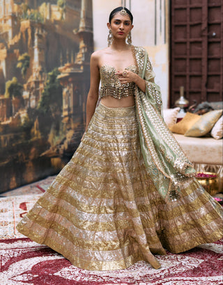Lehenga set Indian Wedding – Gold Couture Kiran Sona Chandi by Itrh