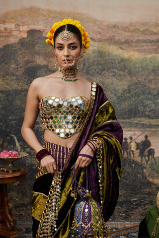 Green jahan-e-ishq naach saree