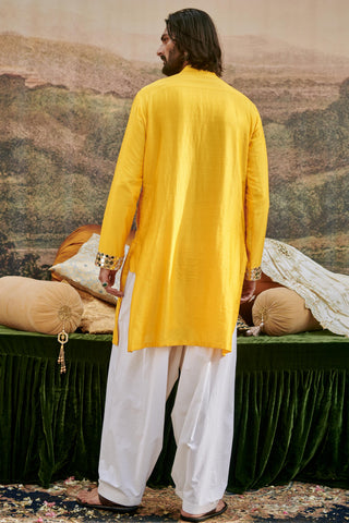 Yellow khayalat-e naach kurta set and stole