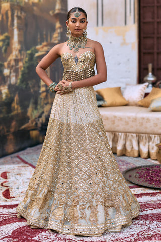 Lehenga set Indian Wedding – Ivory Rajbaraat Sheeshya Veil by Itrh