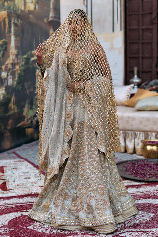 Lehenga set Indian Wedding – Ivory Rajbaraat Sheeshya Veil by Itrh