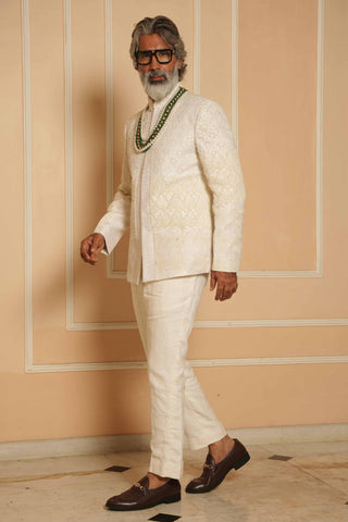 Beige dil se saj zardosi jodhpuri