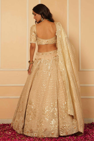 White dil se bridal zardosi lehenga