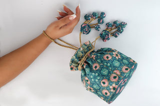 Green fort-inspired kamal print potli