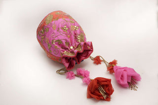 Pink gota cutwork jaal potli