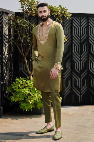 Olive green hitch kurta set