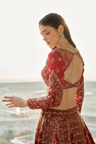 Raspberry pink hand-embroidered silk hitch lehenga set