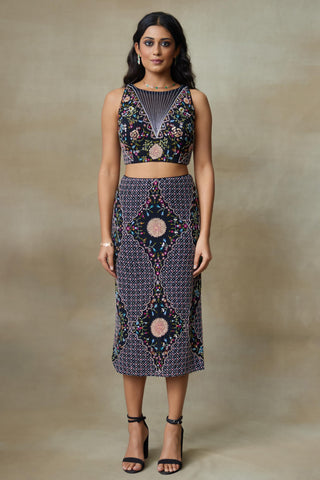 Co-ord Set Contemporary Wear – Black Kestrel Short Synced by Shasha Gaba