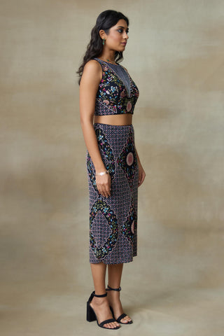 Co-ord Set Contemporary Wear – Black Kestrel Short Synced by Shasha Gaba