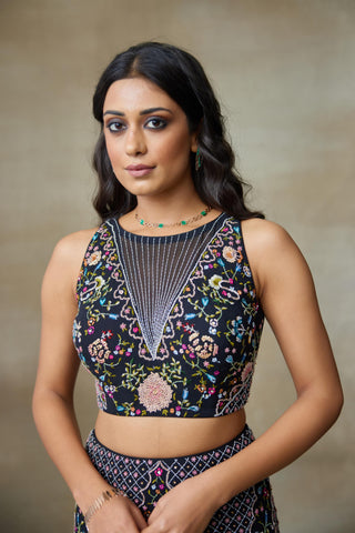 Co-ord Set Contemporary Wear – Black Kestrel Short Synced by Shasha Gaba