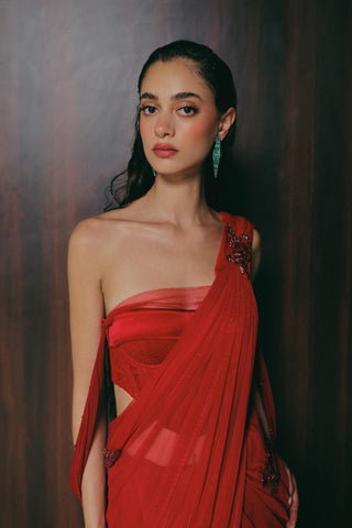Red saree set - Indian Wedding - Roman Motif Saree by The Little Black Bow