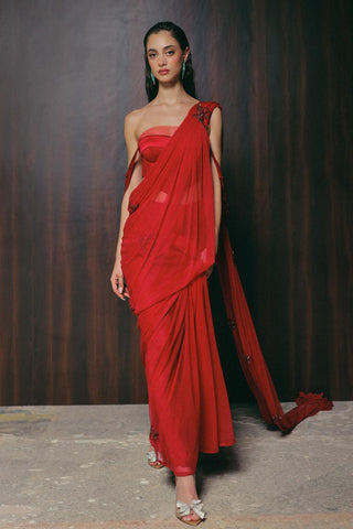 Red saree set - Indian Wedding - Roman Motif Saree by The Little Black Bow