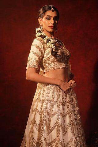 Bridal lehenga set for Indian Wedding – Ivory Gotta Patti by Archana Kochhar