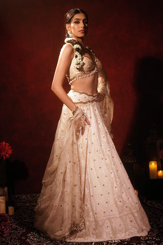 Lucknowi lehenga set for Indian Wedding – Ethereal Ivory Threads by Archana Kochhar