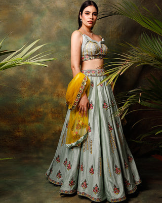 Floral pista lehenga set