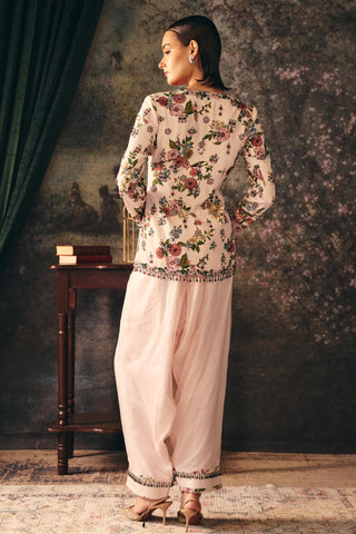 Printed Jacket set Indian Wedding – Ivory Nyra Salwar by Mani Bhatia