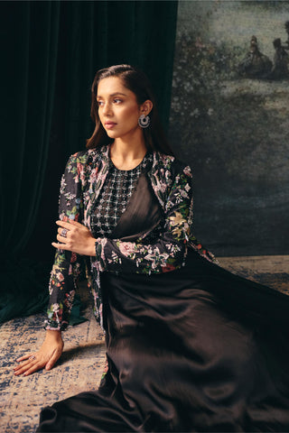 Drape Saree Set Indian Wedding Black Anneliese Saree by Mani Bhatia